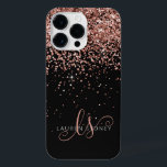 Glam Rose Gold Glitzer Elegantes Monogramm iPhone 14 Pro Max Hülle<br><div class="desc">Glam Rose Gold Glitter Elegant Monogram iPhone Case. Easily personalize this trendy chic phone case design elegant rose gold sparkling glitter on a black background. The design feys your handwritten script monogram with pretty swirls and name.</div>