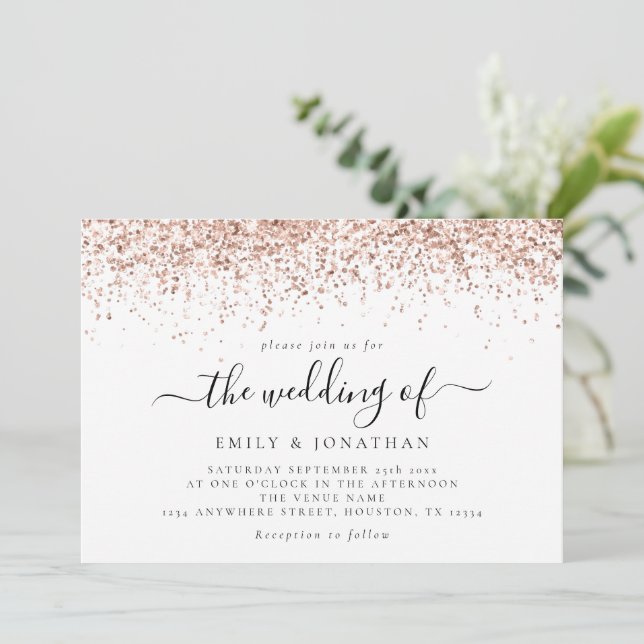 Glam Rose Gold Glitzer Script Wedding Einladung (Stehend Vorderseite)