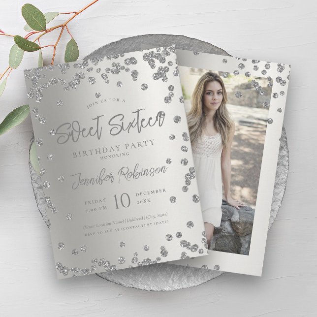 Glam Silver Chic Glitzer Foto Sweet 16 Einladung (Glam Silver Chic Glitter Photo Sweet 16 Invitation)