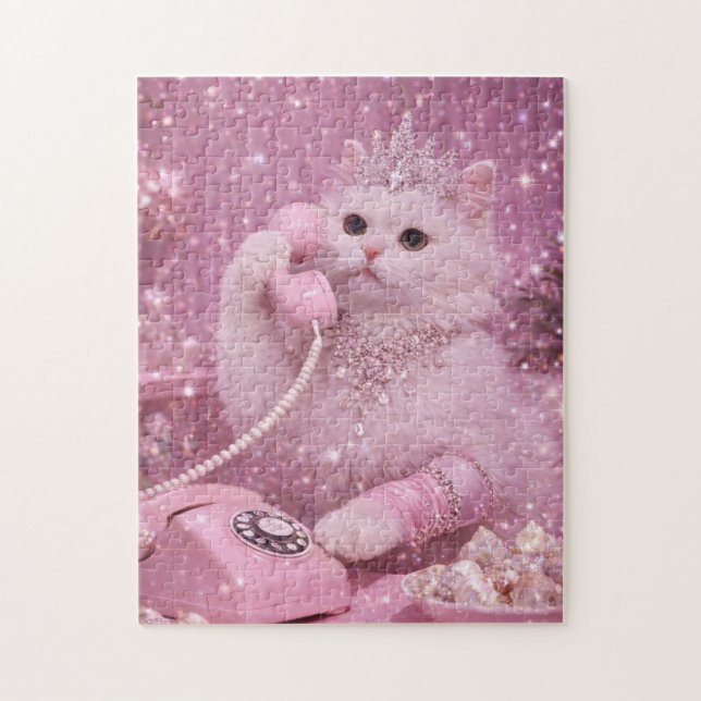 Glamorous Princess Cat Using Pink Telephone        Puzzle (Vertikal)