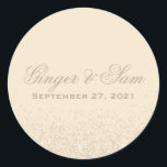 Glamour Champagner Glitzer Wedding Stickers<br><div class="desc">Glamouröse moderne Champagner-Glitzer Hochzeitsaufkleber. Schöner, raffinierter Champagner mit Glitzer-Akzenten. Dieses Glitzer Hochzeitsdesign ist Teil der Hochzeitskollektion unseres Glitzer bei Metro-Events auf Zazzle. Zusätzliche Hochzeitslieferungen stehen zur Verfügung. Für benutzerdefinierte Farben und Designs wenden Sie sich bitte an Metro-Event.com Bitte sehen Sie Ihr Design in den Grenzen und/oder Rasteransicht, bevor Sie Ihre...</div>