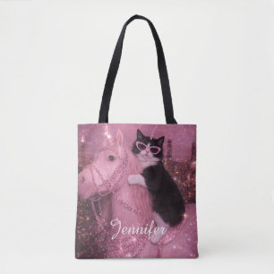 Glamouröse Einhornkatze unter funkelnder Stadt