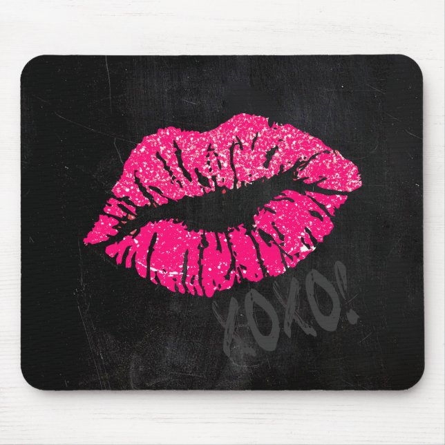 Glamouröse Rosa Kissy Lippen mit XOXO auf schwarz Mousepad (Vorne)