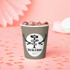 Glamping Rustic Country Hunt ist über Stallholzpfa Pappbecher