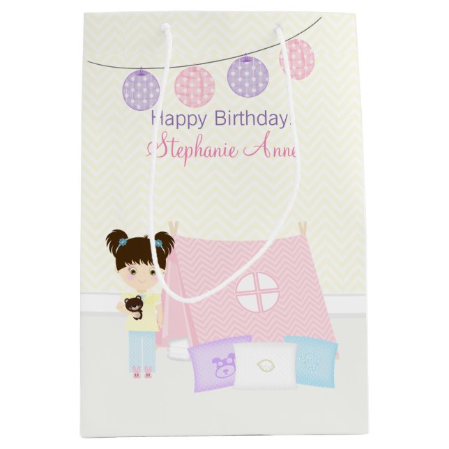 Glamping Sleepover Party Mittlere Geschenktüte (Vorderseite)