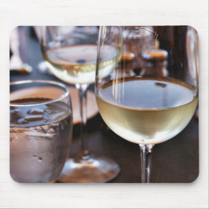 Glas Weißwein Mousepad