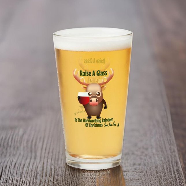 Gläser zum Rentier anheben (Von Creator hochgeladen)