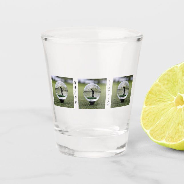 Glasgolfball mit Golf Player innen, Schnapsglas (Vorderseite)