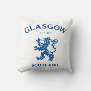 GLASGOW, SCOTLAND KISSEN