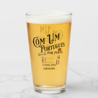 Glass Cup com um Portugues por perto Glas