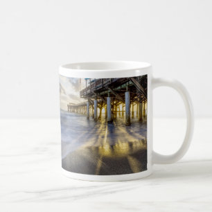 Glatte Wellen an der Cocoa Pier Coffee Tasse