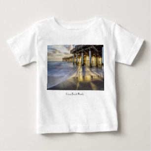 Glatte Wellen im Cocoa Pier Baby T - Shirt