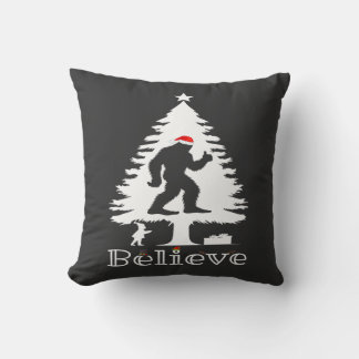 Glaube Bigfoot Kryptozoologie Weihnachtsbaum Kissen