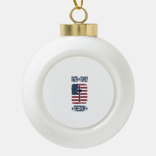 Glaube Familie Freiheit Patriotisches Kreuz USA-Fl Keramik Kugel-Ornament