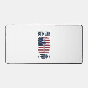 Glaube Familie Freiheit Patriotisches Kreuz USA-Fl Schreibtischunterlage