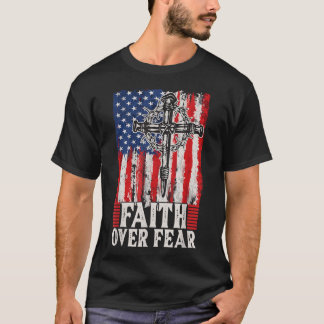 Glaube Über Angst Jesus Christliches Kreuz 4. Juli T-Shirt