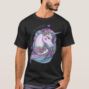 glauben an magisches niedliches mythisches Einhorn T-Shirt