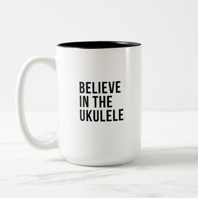 Glauben Sie an die Ukelele Zweifarbige Tasse (Links)