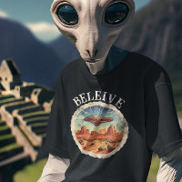 Glauben Sie UFO Space Ship Grunge