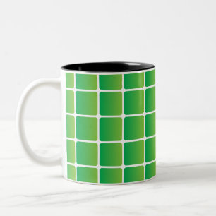 Gleiche grüne Plätze Zweifarbige Tasse