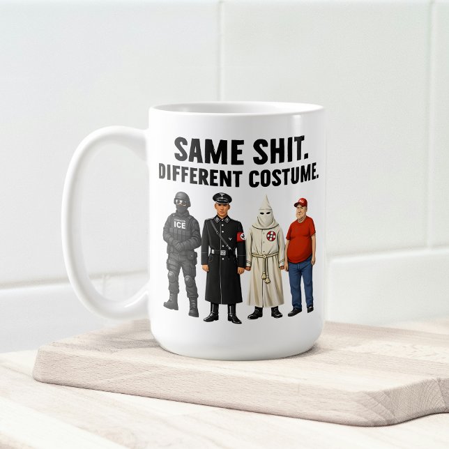 Gleiches Anderes Kostüm Kaffeetasse (Von Creator hochgeladen)