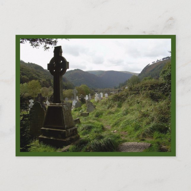Glendalough (keltisches Kreuz) Postkarte (Vorderseite)