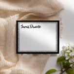 Glittery Elegant Black & Silver Dankeskarte<br><div class="desc">Dieses trendige Design zeichnet sich durch glänzende Imitate Glitzer auf einem soliden Hintergrund aus. Verwenden Sie das Vorlagenformular,  um Ihre eigenen Informationen hinzuzufügen. Die Funktion "Anpassen" kann verwendet werden,  um den Stil,  die Farbe und das Layout des Schriftartes zu ändern.</div>