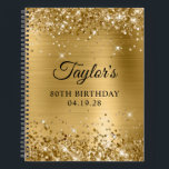 Glittery Gold Foil 80th Birthday Guest Notizbuch<br><div class="desc">Erstellen Sie Ihr eigenes Gästebuchdesign für 80. Geburtstag in einem leeren Notebook. Girly Imitate funkelnd Gold Glitzer auf der Oberseite und unten Rand, über einem Imitat golden gebürstet Metall Stil glänzende Folie. Passen Sie die Stile des Schriftartes an, um Ihr eigenes Gästebuch zu kreieren. Eine klassische, elegante Kalligraphie gepaart mit...</div>