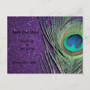 Glittery lila Pfau-Save the Date Postkarte