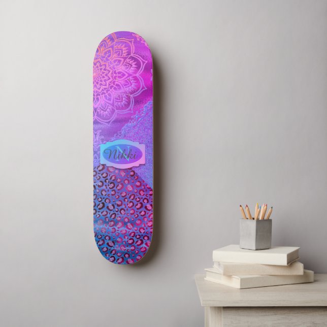 Glittery Lotus Leopard Monogram Skateboard (Wandkunst)