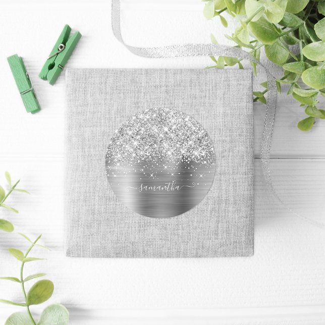 Glittery Silver Girly Signature Calligraphy Runder Aufkleber (Personalized Signature Style Favor Stickers)