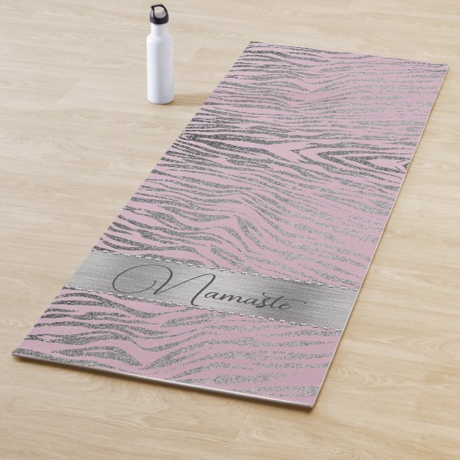 Glittery Silver Zebra Print on Pink Personalisiert Yogamatte (Beispiel)