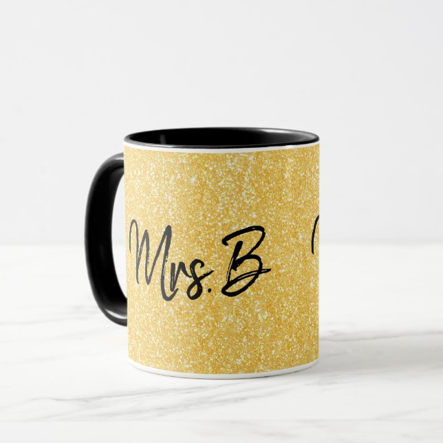 Glitzer Custom Yellow Gold Mrs. Initial Tasse (Vorderseite Links)