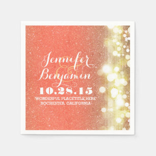 Glitzer-Glamoure mit String-Lichtern, pfirsich und Serviette