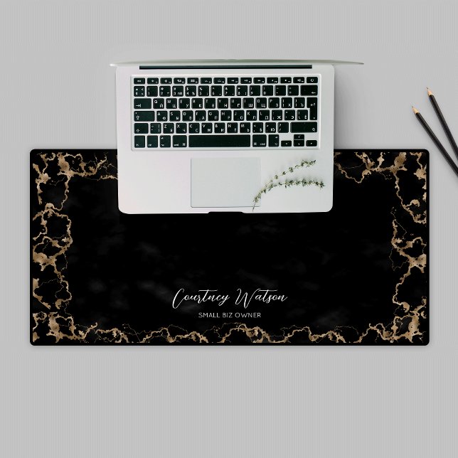 Glitzer-Marmorkalligrafie-Logo Lux Schreibtischunterlage (Black and gold glitter desk mat with custom name or logo)