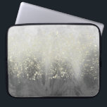 Glitzer Swirl Laptopschutzhülle<br><div class="desc">Glitzer Swirl I von Jennifer Goldberger. Design mit schönen grauen Wirbel und Goldflecken.</div>