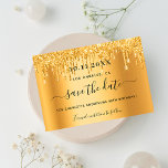Glitzer-Tropfen für Geburtstagsparty Save the Date Ankündigungspostkarte<br><div class="desc">Eine trendige und mädchenhafte Save the Date-Karte für eine 40. Geburtstagsfeier (oder jedes Alter). Ein Imitat mit goldenem Hintergrund mit Imitaten Glitzer Tropfen,  Farbe Tropfen aussehen. Personalisieren und fügen Sie ein Datum und Name/Alter 40. Schwarze Buchstaben. Der Text: Save the Date ist mit einem großen angesagten,  handgeschriebenen Stilskript geschrieben.</div>