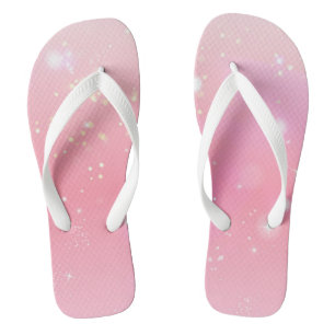 Glitzern auf einem stilvollen, pastellrosa Hinterg Flip Flops