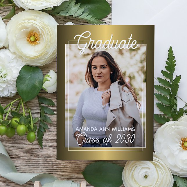 Glossy Gold Minimalistisch Abschluss Ankündigung Postkarte (Von Creator hochgeladen)