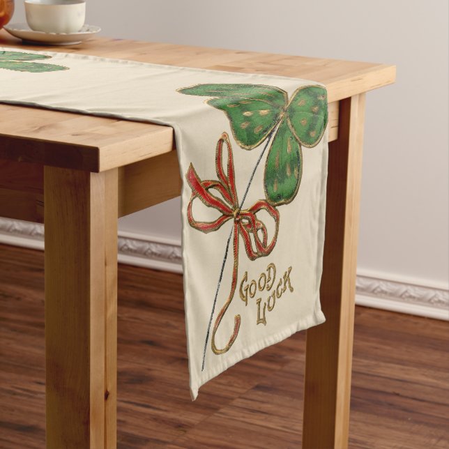 Glück beim irischen St. Patrick's Table Runner Kurzer Tischläufer (Beispiel)