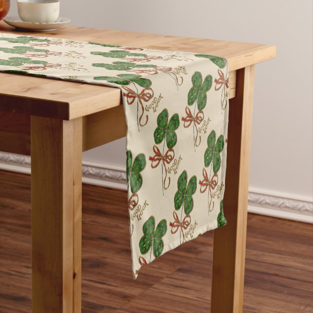 Glück beim irischen St. Patrick's Table Runner Kurzer Tischläufer (Beispiel)