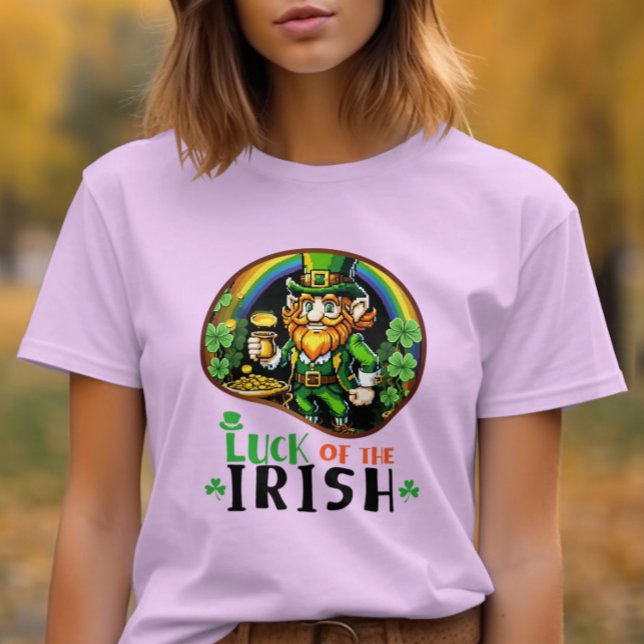 Glück der Iren - Leprechaun Legends T-Shirt (Von Creator hochgeladen)