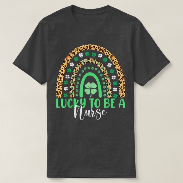 Glück, ein Krankenschwester Rainbow Leopard St Pat T-Shirt (Design vorne)