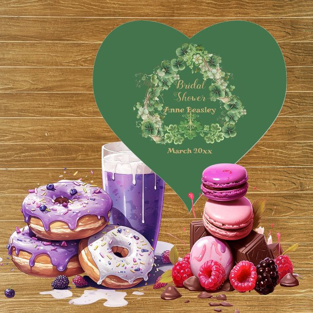 Glück im Kleeblatt der Liebe Grünes Gold Brautpart Herz-Aufkleber (Lucky in Love Shamrock Green Gold Bridal Shower Heart Sticker)