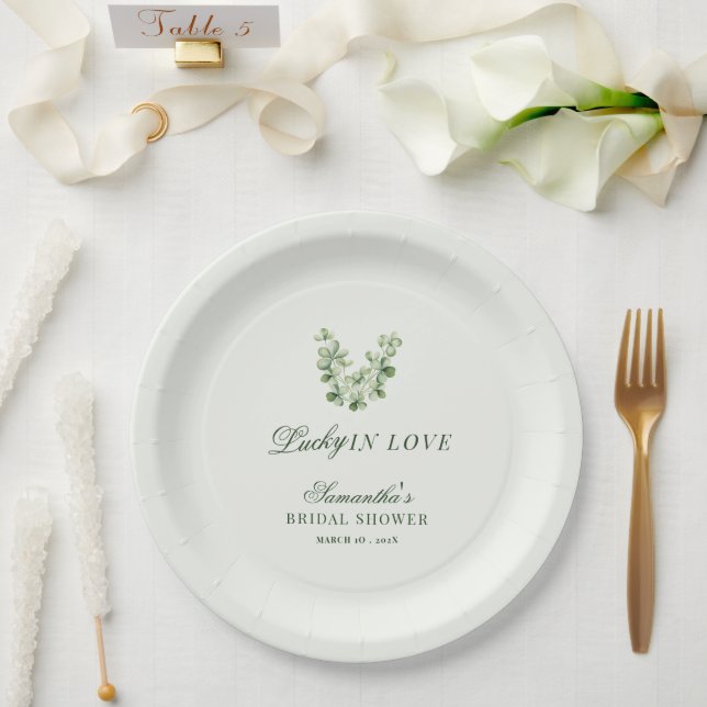 Glück im Liebe Grüner Shamrock Brautparty Pappteller (Hochzeit)