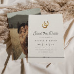 Glück in der Liebe | Rustikales Foto Save The Date<br><div class="desc">Rustikales Save the Date Design mit dunkelpflaumenbraunen Schriftzeichen,  oben goldene Aquarellhufenpaare und unten im Seil detailliert. Fügen Sie ein vertikal oder portrait orientiertes Foto auf die Rückseite.</div>