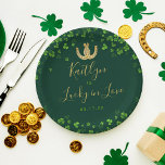 Glück in der Liebe St. Patrick's Day Brautparty Pappteller<br><div class="desc">Feiern Sie stilvoll mit diesen modernen und sehr trendigen Brautparty- oder Geburtstagsparty-Tellern. Dieses Design lässt sich leicht mit Ihrer speziellen Veranstaltungssprache personalisieren und Ihre Gäste werden begeistert sein,  wenn sie diese fabelhaften Teller sehen. Matching-Elemente finden Sie in der Auflistung.</div>