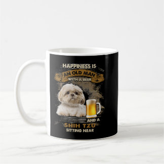 Glück ist ein alter Mann mit einem Bier und einem  Kaffeetasse