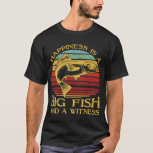 Glück ist ein großer Fisch und ein Zeuge T-Shirt