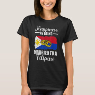 Glück ist einer philippinischen Hochzeit Verheirat T-Shirt